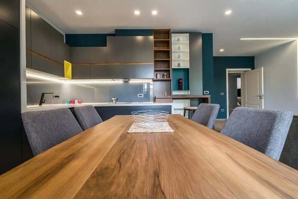 Blloku Deluxe 1Br/Ap Apartment Tirana
