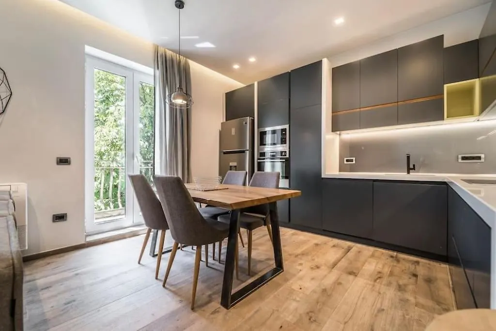 Blloku Deluxe 1Br/Ap Apartment Tirana 0*,  Albania