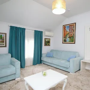 Hotell Art, Tirana