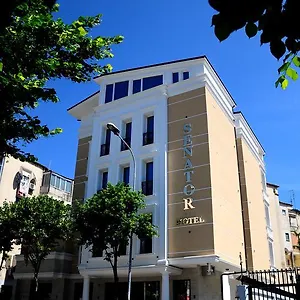 Hotell Senator, Tirana